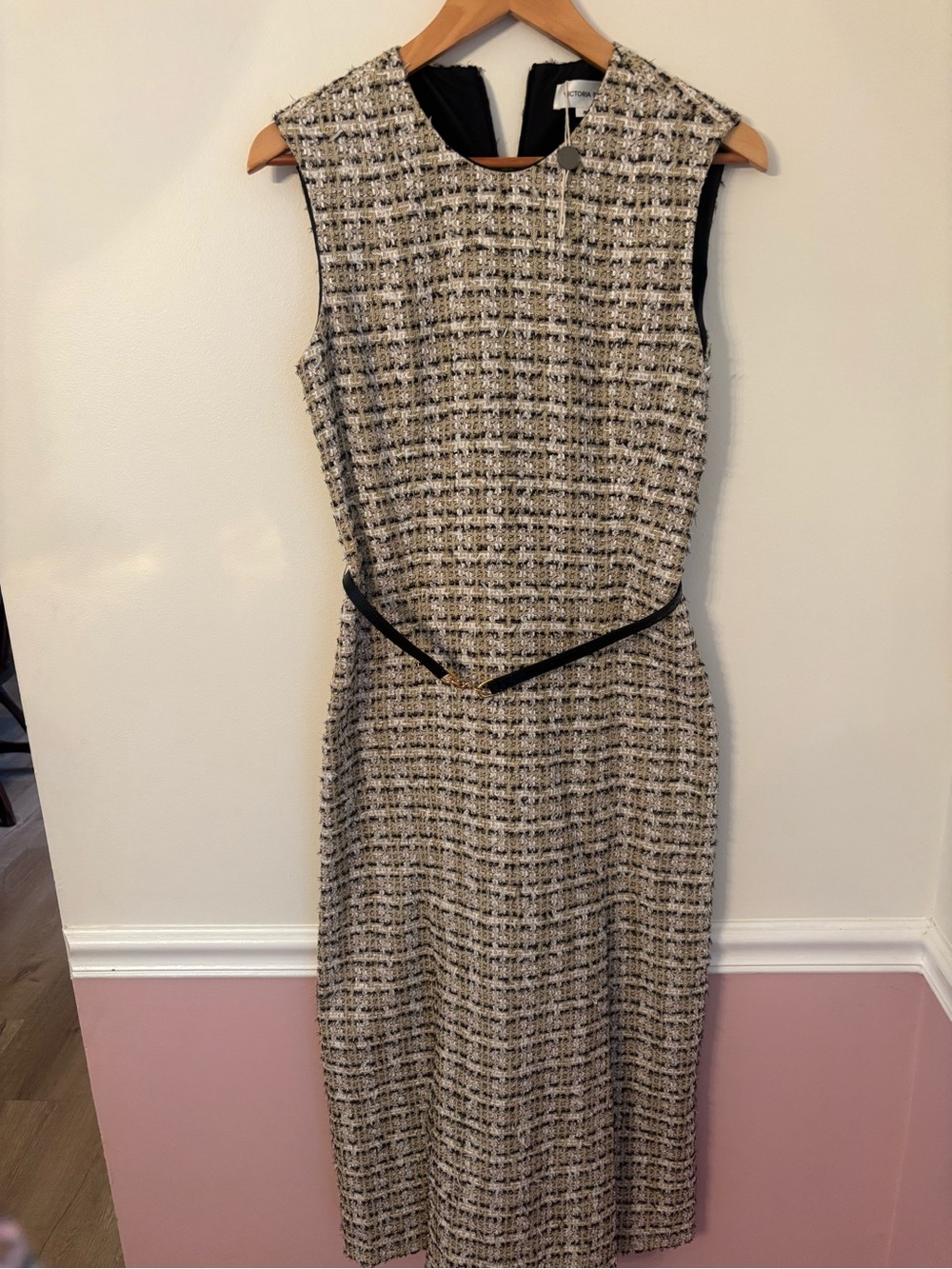 Victoria Beckham Sleeveless Tweed Sheath Dress in Black and Cream Size 6
